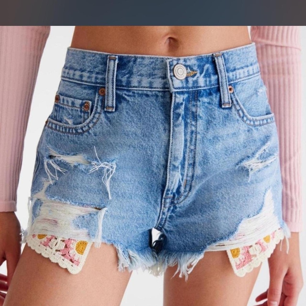 Aeropostale blue denim shorts with crochet trim 14 Plus Fall Boho Cottage